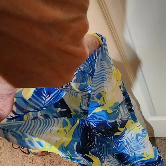 Beach Cover Up - Picture 5 of 5